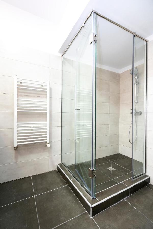 Blue Design Apartament In Magheru 부쿠레슈티 외부 사진